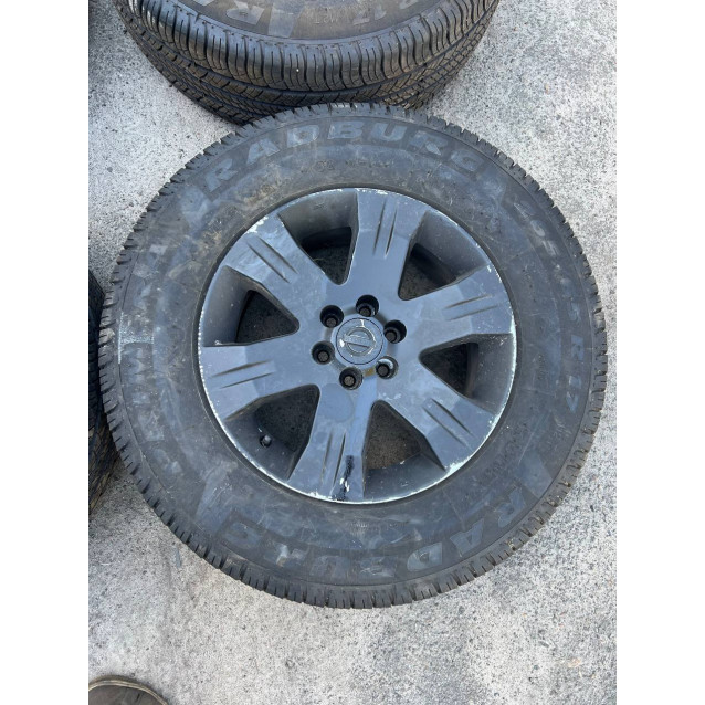 Диск колесный шини резина Nissan Pathfinder Navara D40 (2006-2014) 403003X00A 40300EB610