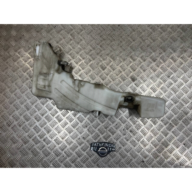 Бачок омывателя Nissan Pathfinder (2006-2014) 28910EB320