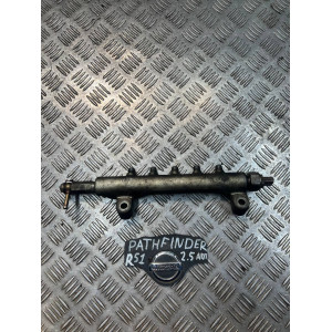 Рампа топливная Nissan Pathfinder (2006-2014) 2,5 АКПП 17520EB35A