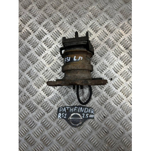 Подушка крепления двигателя Nissan Pathfinder (2006-2014) 11220EB305