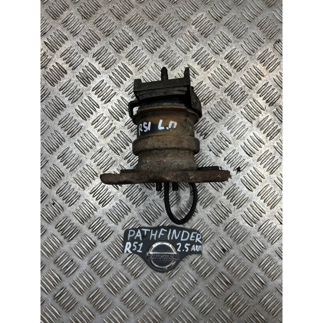 Подушка крепления двигателя Nissan Pathfinder (2006-2014) 11220EB305