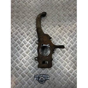 Кулак поворотный(цапфа) передний правый Nissan Pathfinder (2006-2014) 40014EB000