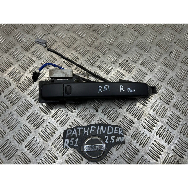 Ручка двери наружная правая передняя Nissan Pathfinder (2006-2014) 80640EB33B