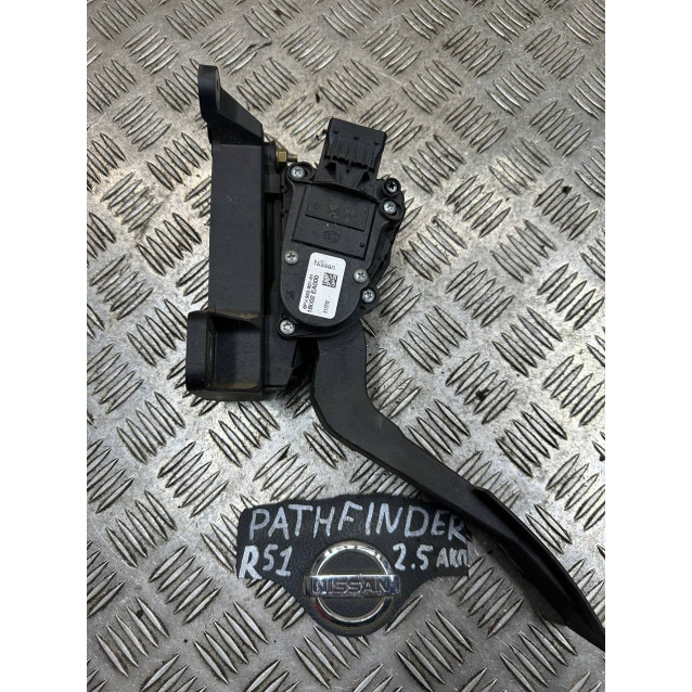Педаль газа Nissan Pathfinder (2006-2014) 18002EA000
