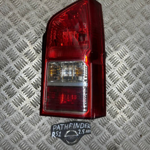 Фонарь правый Nissan Pathfinder (06-14) 26550EB300 26550EB30C *правый руль