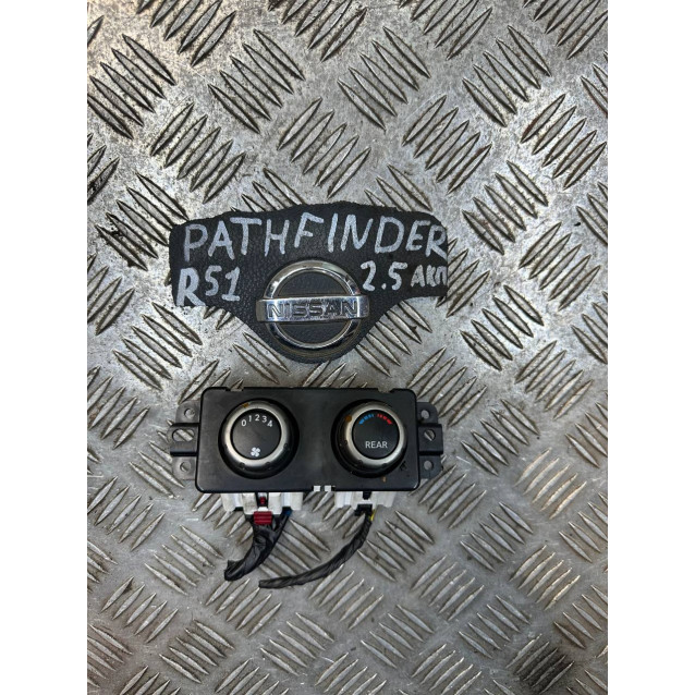 Блок управления климат-контролем Nissan Pathfinder (06-14) 27501EA600
