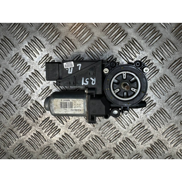 Моторчик стеклоподъемника передний левый Nissan Pathfinder (2006-2014) 80731EB300