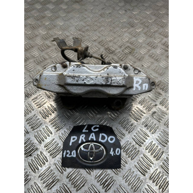 Супорт передний правый Toyota Prado 120 (2004-2009) 4773060261