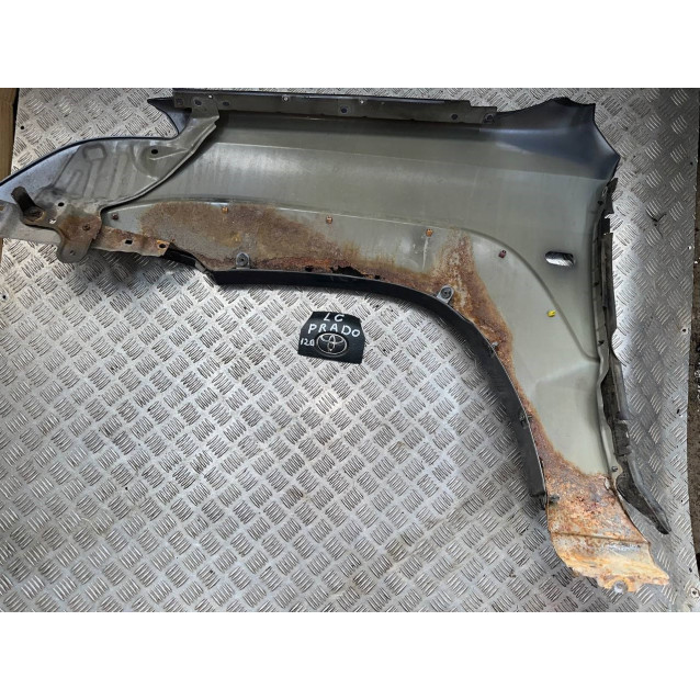 Крыло переднее правое Toyota Prado 120 (2004-2009) 5380160850 *дефект