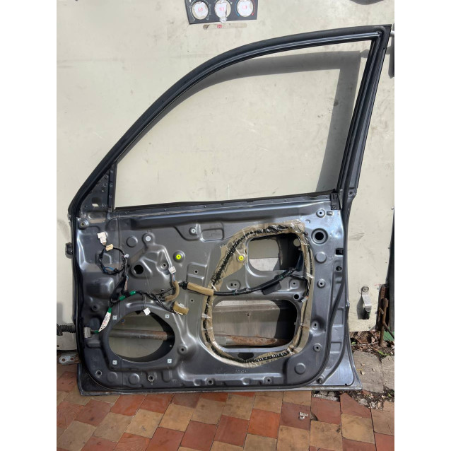 Дверь передня права Toyota Prado 120 (04-09) 6711160320