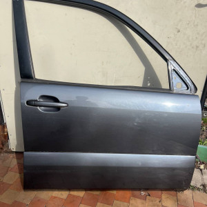 Дверь передня права Toyota Prado 120 (04-09) 6711160320