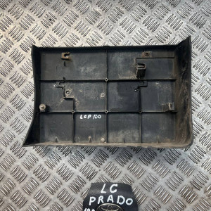 Накладка панель номерного знака Toyota Prado 120 (2004-2009) 7512660090