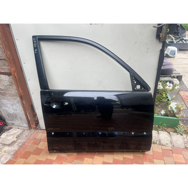 Дверь передня права Toyota Prado 120 (2004-2009) 6700160540