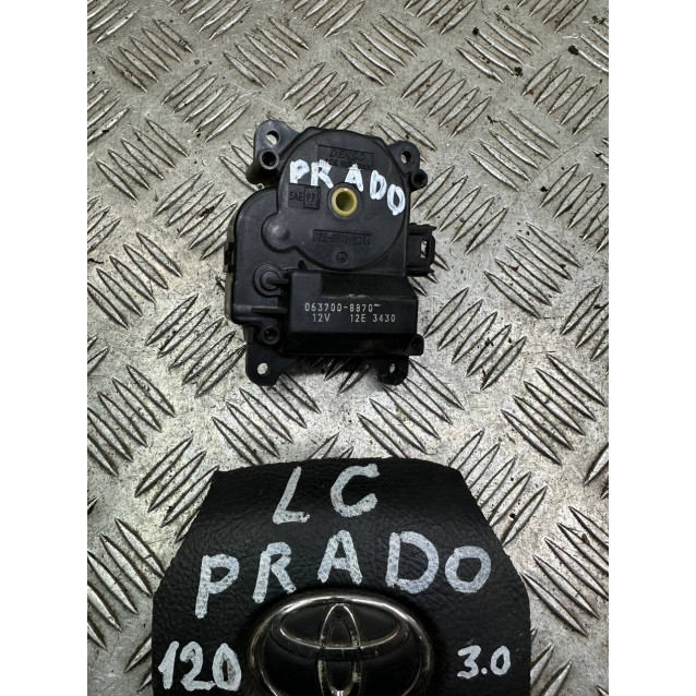 Шаговый двигатель печки Toyota Prado 120 (2004-2009) 0637008870