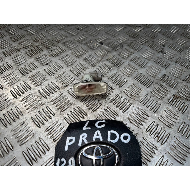 Повторитель поворота Toyota Prado 120 (2004-2009) 8173151011 8173151010