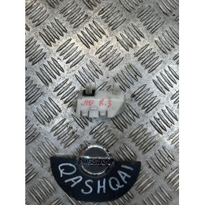 Кронштейн (направляющая) заднего бампера Nissan Qashqai J10 (2007-2014) 85227JD00A 85226JD00A