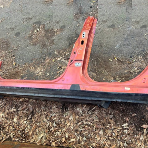 Порог со стойкой А В С Nissan Qashqai J10 (2007-2014) *левая сторона