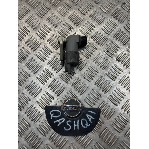 Насос моторчик омывателя лобового стекла Nissan Qashqai J10 (2007-2014) 28920BU010