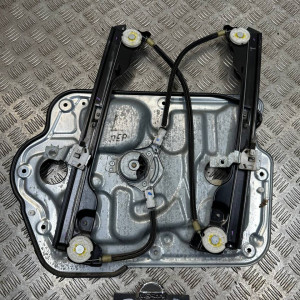 Стеклоподъемник передний левый Nissan Qashqai (J10)(2007-2014) 80771JD000 * без моторчика