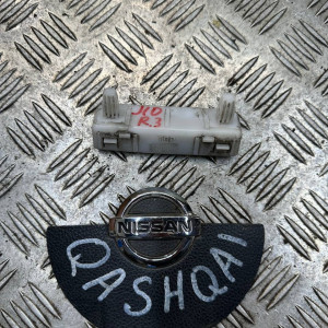 Кронштейн (направляющая) заднего бампера правый Nissan Qashqai (J10)(2007-2014) 85226JD01A 85222JD00A