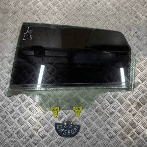 Стекло двери заднее левое Nissan Qashqai J10 (2007-2014) 82301JD000