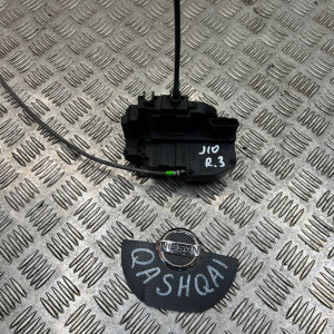 Замок двери задний правый Nissan Qashqai J10 (2007-2014) 82500JD000