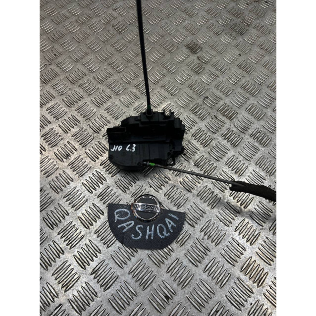 Замок двери задний левый Nissan Qashqai (J10)(2007-2014) 82501JD000