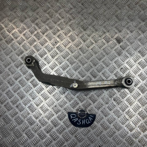 Рычаг задний поперечный верхний правый Nissan Qashqai (J10)(2007-2014) 55120JD000 55121JD04A