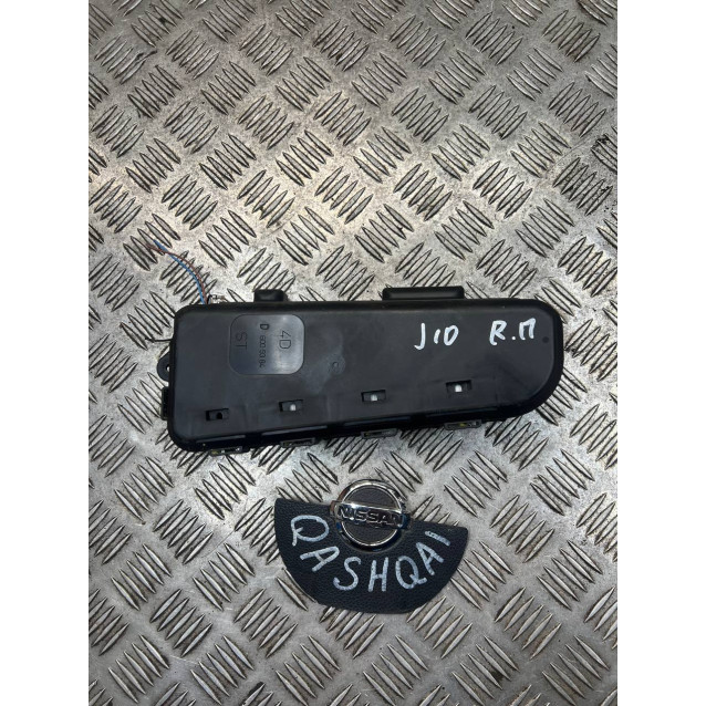 Подушка безпеки крісло Nissan Qashqai J10 (2007-2014) 985H0JD00A 985H1JD00A