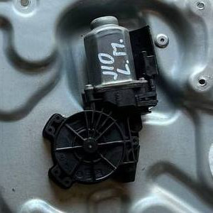 Моторчик стеклоподъемника передний левый Nissan Qashqai (J10)(2007-2014) 80771JD000