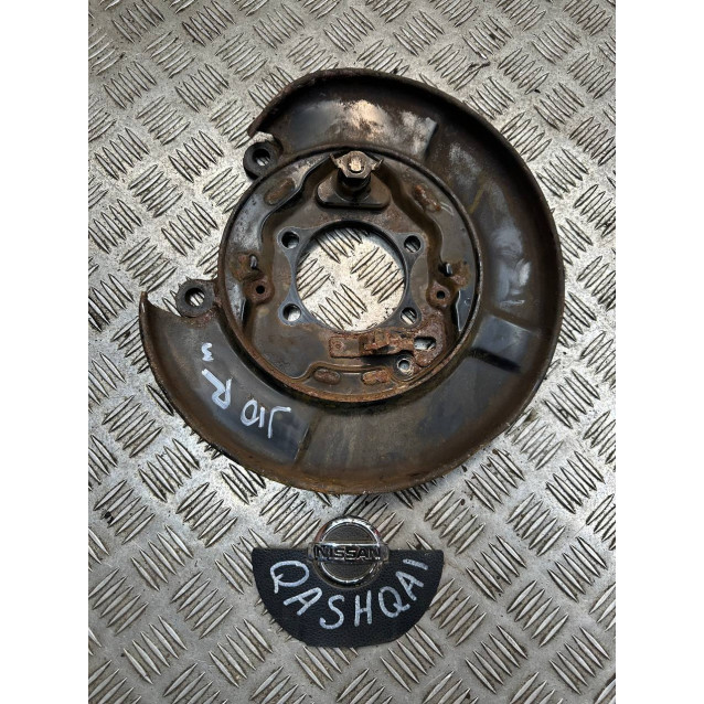 Защита щиток тормозного диска Nissan Qashqai (J10)(2007-2014) 44020CY01A *правий задній