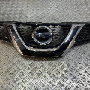 Рещітка радіатора Nissan Qashqai J11 (2014-2022) 62310HV00A