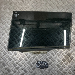 Стекло двери заднее левое Toyota Rav-4 III (2006-2012) 6810442110