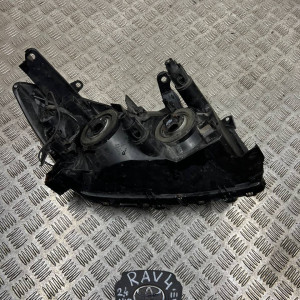 Фара левая Toyota Rav-4 III (2006-2012) 8117042330