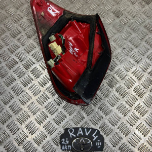 Фонарь правый Toyota Rav-4 III (2006-2012) 8155142100