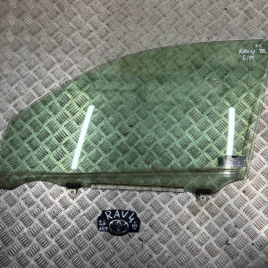 Стекло двери переднее левое Toyota Rav-4 III (2006-2012) 6810242160