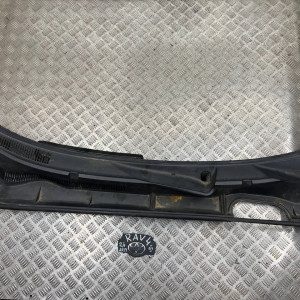 Жабо пластик панель під лобове скло Toyota Rav-4 III (2006-2012) 5570842151