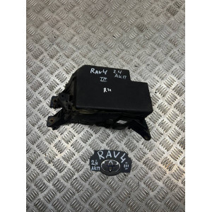 Блок предохранителей двигателя RH Toyota Rav-4 III (2006-2012) 2.4 АКПП 8274242030