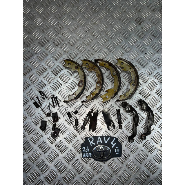 Колодки ручника тормозные Toyota Rav-4 III (2006-2012) 2.4 АКПП 4654042010
