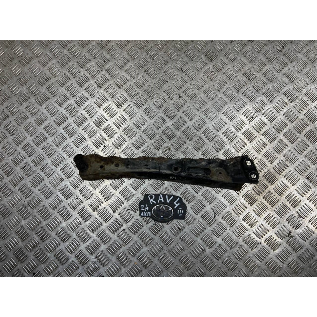 Кронштейн усилитель лонжерона Toyota Rav-4 III (2006-2012) 5110842010 левый 