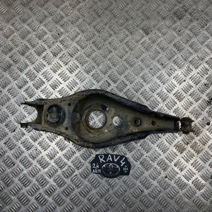 Рычаг задний поперечный правый под пружину Toyota Rav-4 III (2006-2012) 4873042050