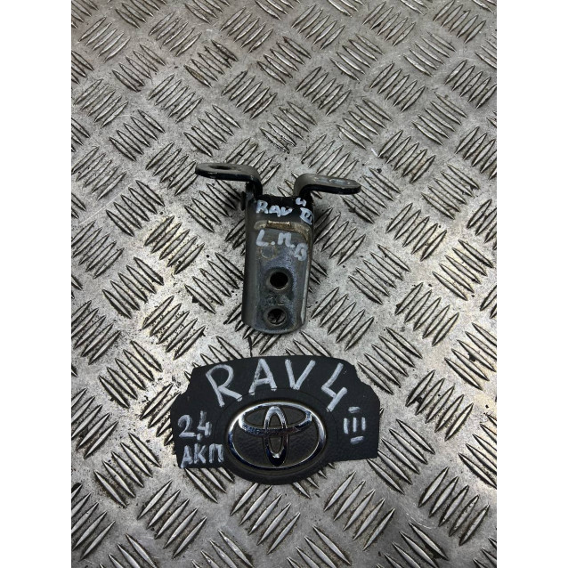 Петля двери передней левой верх Toyota Rav-4 III (2006-2012) 6872012151