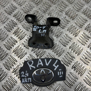 Петля двери передней левой низ Toyota Rav-4 III (2006-2012) 6874033021