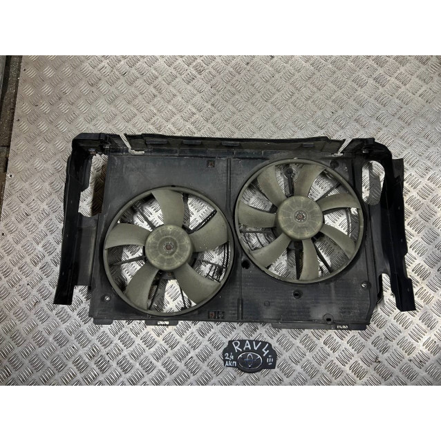 Диффузор с вентилятором радиатора Toyota Rav-4 III (2006-2012) 1671128320