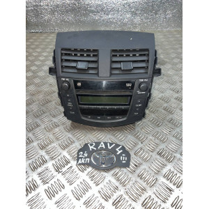 Магнитола мультимедиа Toyota Rav-4 III (2006-2012) 8612042160 панель центральная 5567042060B0