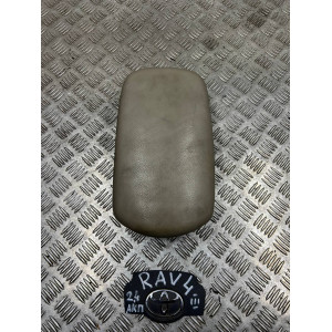 Подлокотник центральный Toyota Rav-4 III (2006-2012) 5890542020E2
