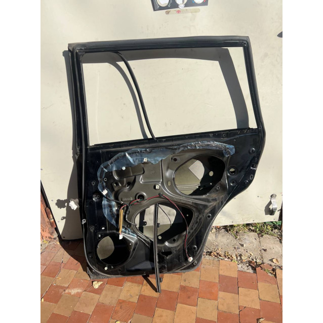 Дверь задняя правая Toyota Rav-4 III (06-12) 6700342080