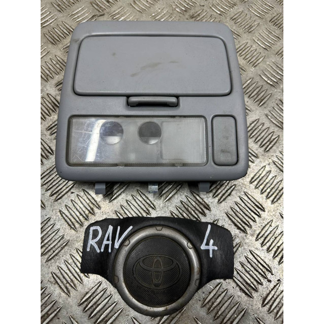 Плафон освещения салона Toyota Rav-4 (2000-2006) 636500W011B2