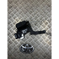 Замок двери передний правый Toyota Rav-4 (2000-2006) 6931042330
