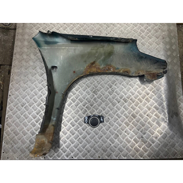 Крыло переднее левое Toyota Rav-4 (2000-2006) 5381242150 5381242140